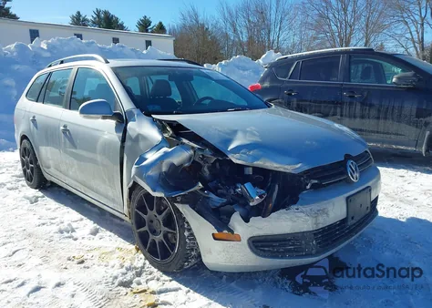 2014 Volkswagen Jetta Sportwagen 2.0L Tdi from USA, damaged, VIN 3VWML7AJ4EM601583